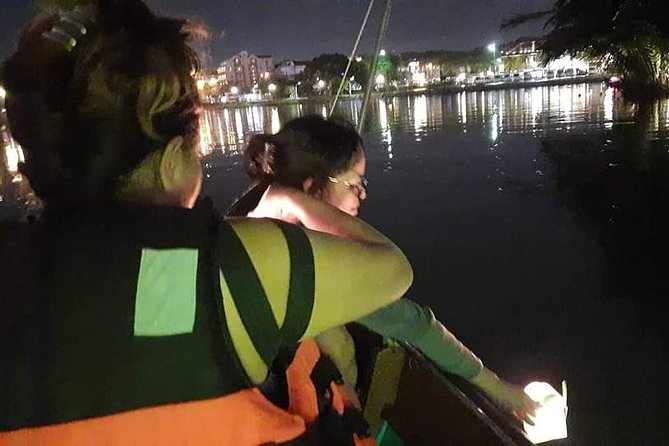 Hoi An City-Peaceful Morning Walking or Afternoon Tour& boat Ride - Market stalls, shopping, and the evening change