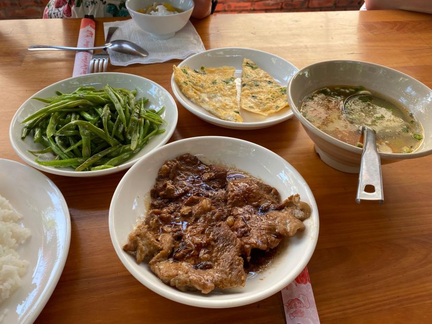 Hoi An: My Son Sanctuary and Thu Bon River Boat Trip - Local food after the temples