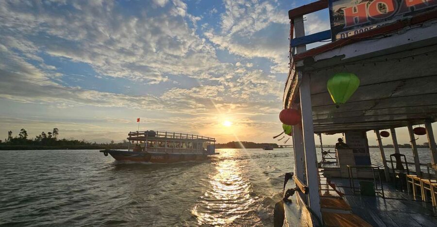 Hoi An: My Son Sanctuary & Sunset River Cruise BBQ or Banhmi - My Son Sanctuary and the Cham temple ruins