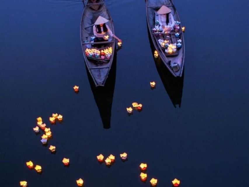 Hoi An: Night Boat Trip and Release Lantern at Hoai River - Timing your evening around the crowds