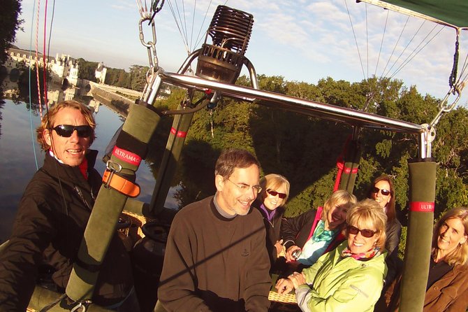 Hot-Air Balloon Ride over the Loire Valley, from Amboise or Chenonceau - Sunrise or sunset: choosing the right departure