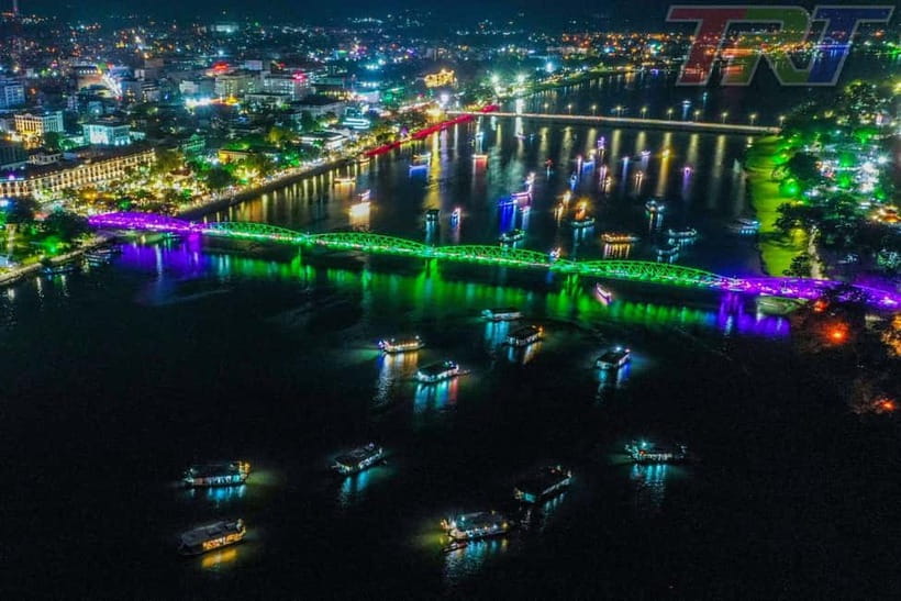 Hue: Perfume River Dinner Cruise with Traditional Show - A Hue evening that puts music before mileage