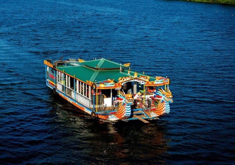 Hue: Perfume River Dinner Cruise with Traditional Show - Eight courses inspired by Hue’s royal table