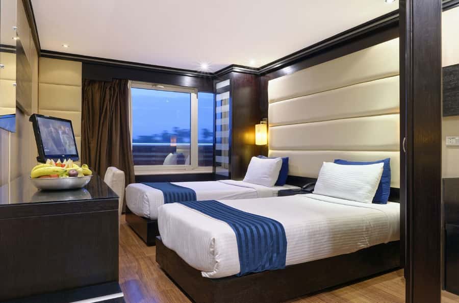 Hurghada: 5 Days Nile Cruise with Guided Tours & Abu Simbel - Day 4: Abu Simbel and an evening in Aswan