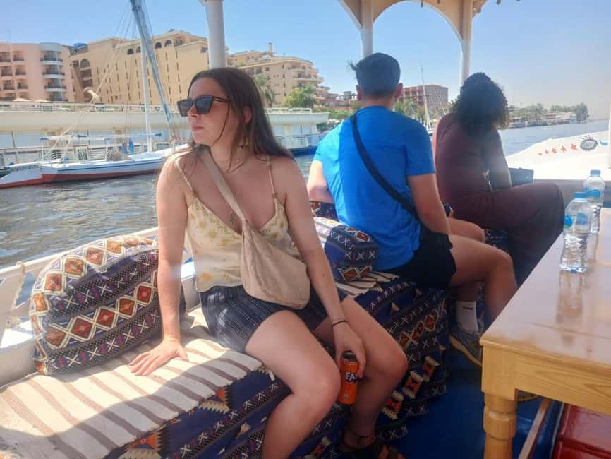 Hurghada: Small Group Day Tour to Luxor with Nile Boat - The Colossi of Memnon: a brief stop with a big visual payoff