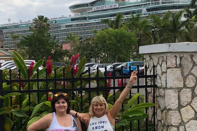 Jamaica Martha Brae River Rafting/Dunn’s River Falls Private Tour - Guides Who Can Shape the Day