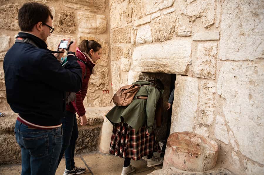 Jerusalem: Bethlehem, Jericho, and Jordan River Day Tour - What to pack for this West Bank day tour