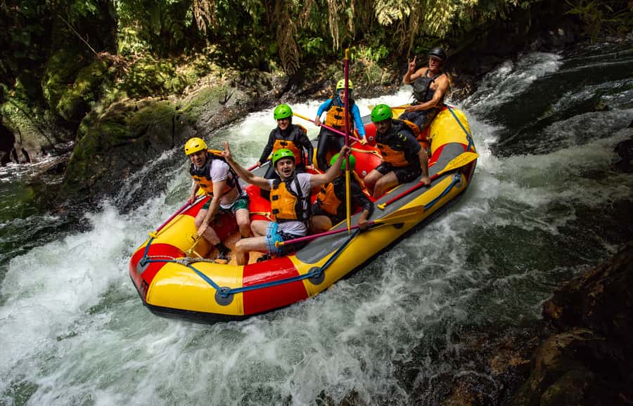 Kaituna River and Tutea Falls Whitewater Rafting - The 50-minute run through 14 rapids