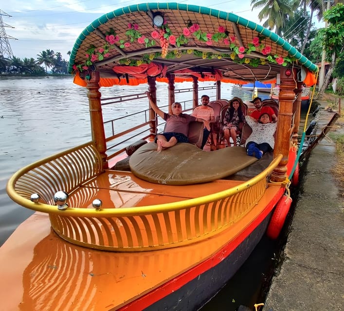 Kerala: Alappuzha River Cruise with Village Walk - Sunset over the backwaters