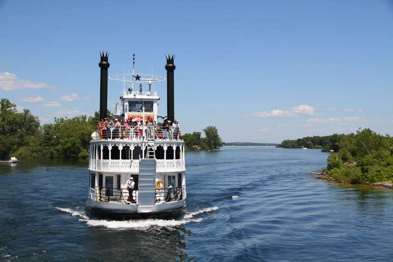 Kingston: Heart of the Thousand Islands Riverboat Cruise - Commentary, music, and the pace onboard