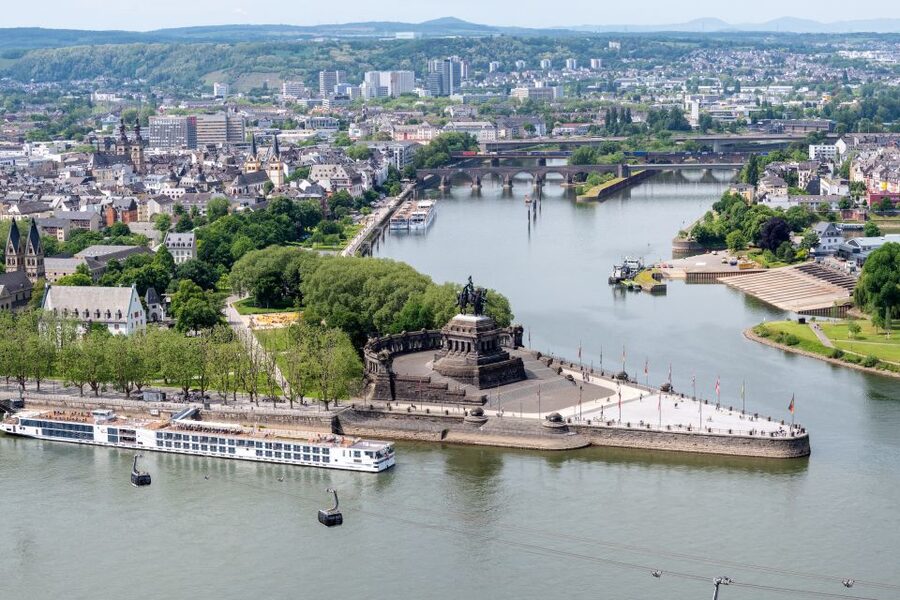 Koblenz: Old Town Sightseeing Cruise along the Rhine - Ehrenbreitstein Fortress from below