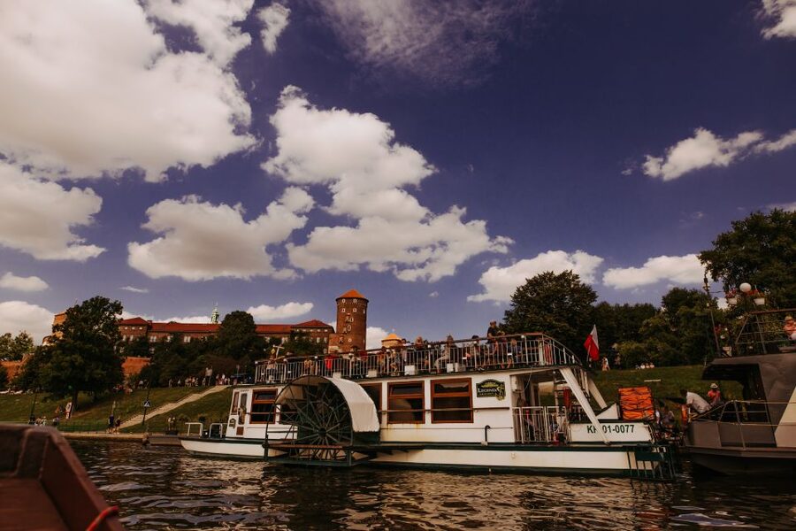 Krakow: 1-Hour Evening Vistula River Cruise - Price, timing, and who gets good value
