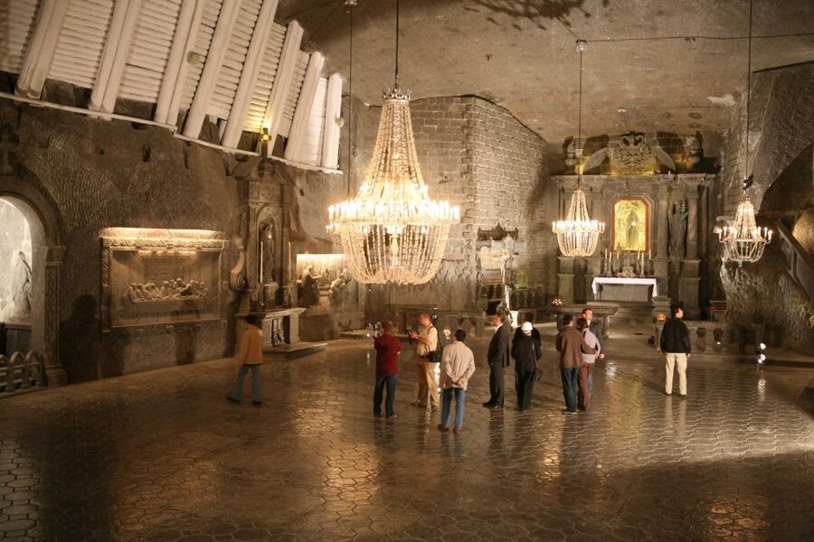 Krakow: Lazy Catamaran River Cruise and Salt Mine Group Tour - Starting at the Vistula beside Paulińska stop