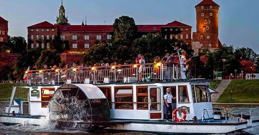 Krakow: Sightseeing Cruise by Vistula River - Wawel Castle and the first stretch of river