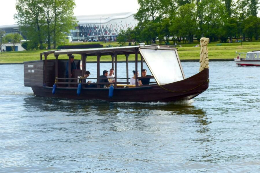 Krakow: Vistula River Cruise with Historical Views - Kościół na Skałce and the Norbertine Monastery