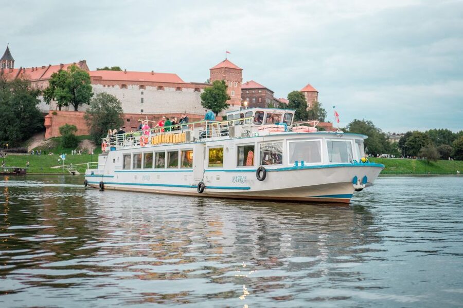 Krakow: Vistula River Panoramic Boat Tour ️ - Key points to know before you board