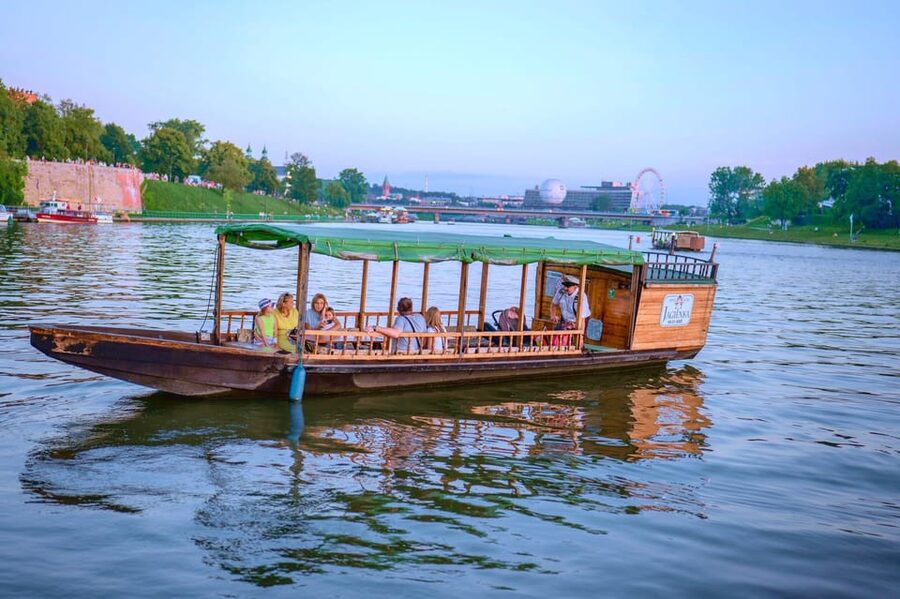 Krakow: Vistula River Sightseeing Cruise ️ - What the $16 price gets you