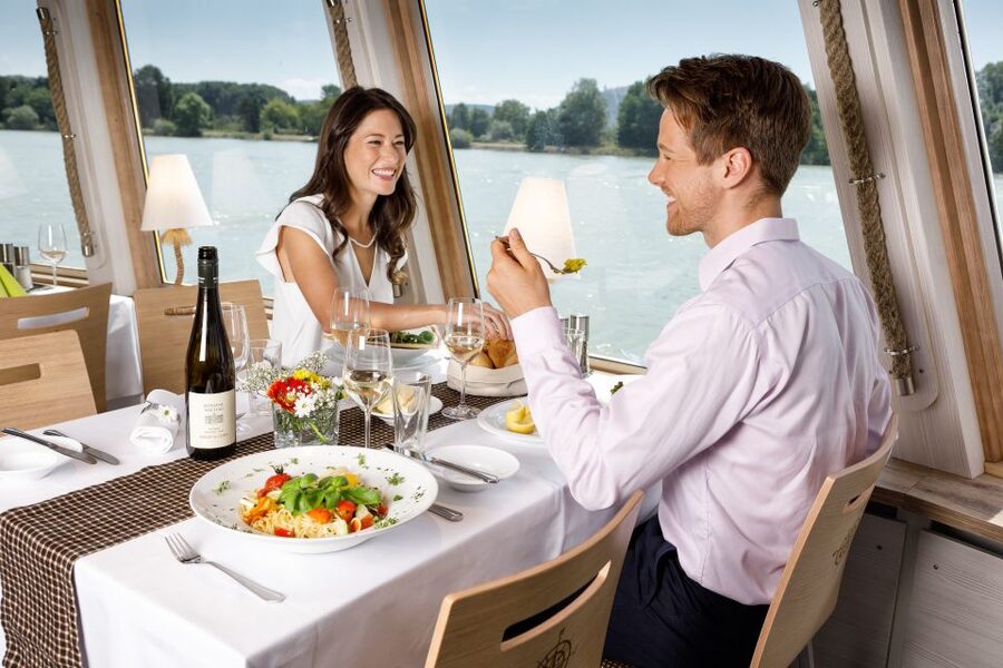 Krems: Wachau Valley River Cruise with 3-Course Meal - What the $76 price really includes