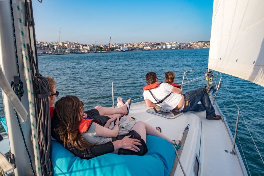 Lisbon: 1 or 2-Hour Cruise along the Tagus River - What the skipper adds to the experience