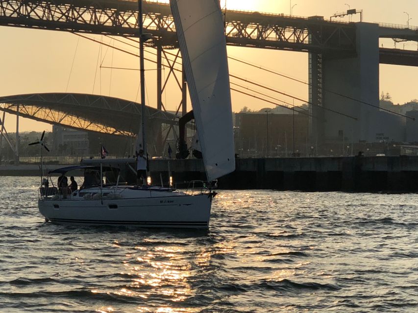 Lisbon: Enjoy a Sunset or Night Tagus River Sailboat Cruise - Boarding in Belém and choosing your departure