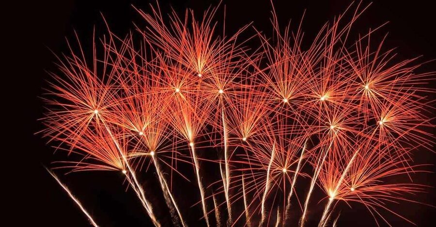 Lisbon: New Year's Eve Tagus River Cruise with Open Bar - Practical planning for a smoother night