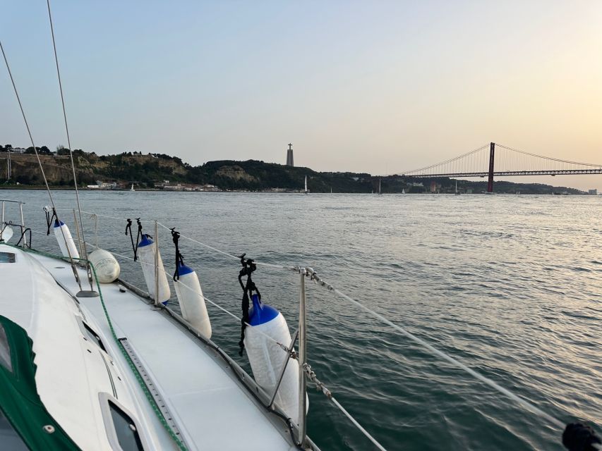 Lisbon: Private sailboat tours on Tagus River - What the $29 price really gives you