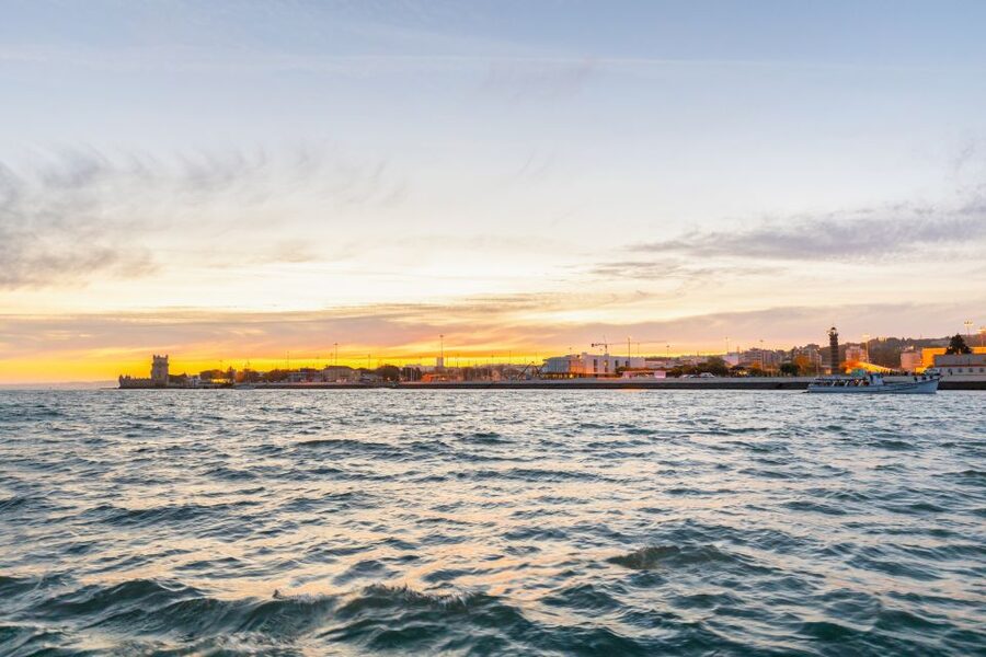 Lisbon: Sailing Tour on the Tagus River - Meeting the boat at Doca do Bom Sucesso