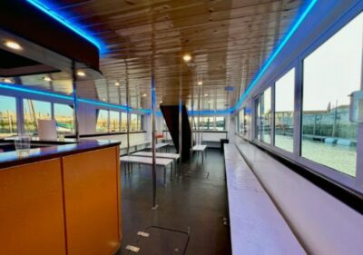 Tagus River Cruise to the Ocean & Dolphin Watching