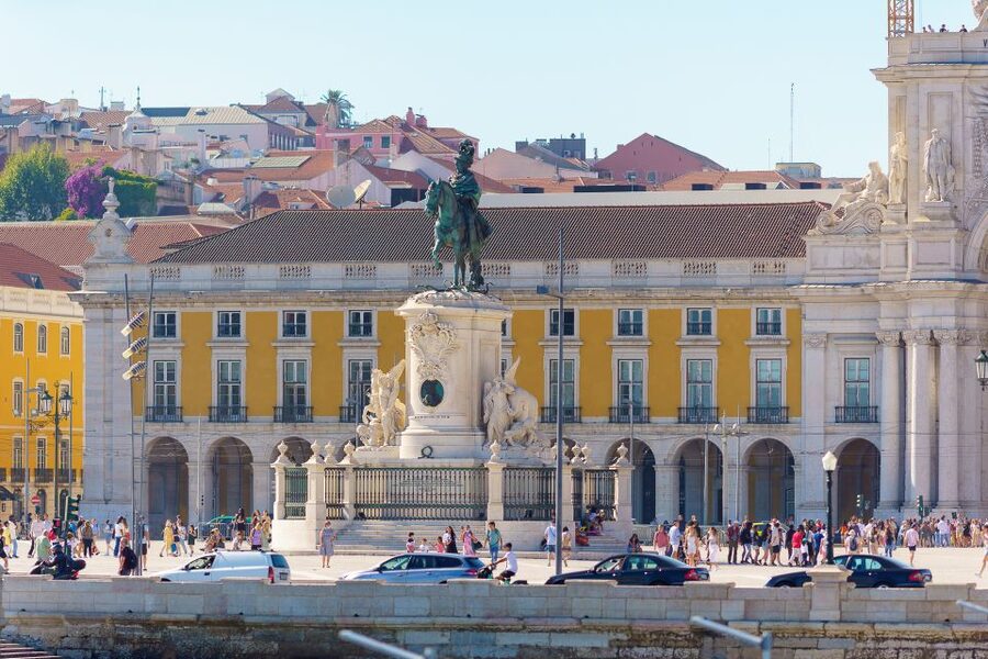 Lisbon: Tagus River Cruise With Brunch - Belém Tower and the western riverfront
