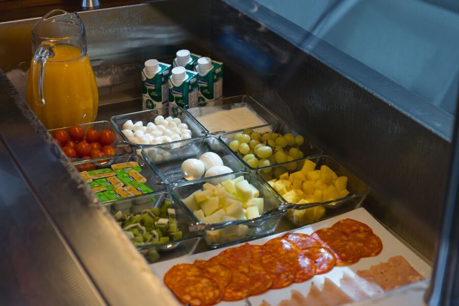 Lisbon: Tagus River Cruise With Brunch - From counter 3 to the boat