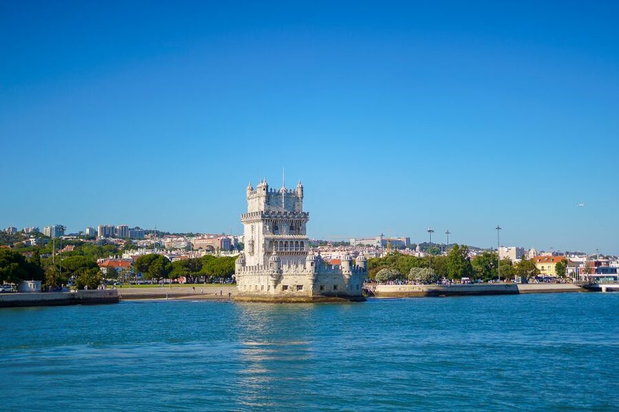 Lisbon: Tagus River Cruise with Welcome Drink - Key points to know before boarding