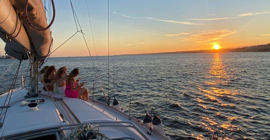 Lisbon: Tagus River Sailboat City Cruise - Why the Tagus is the right place to see Lisbon