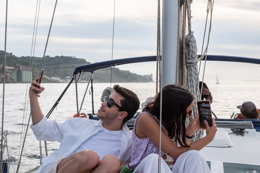 Lisbon: Tagus River Sunset Cruise with Drinks - A compact boat with room for only 10