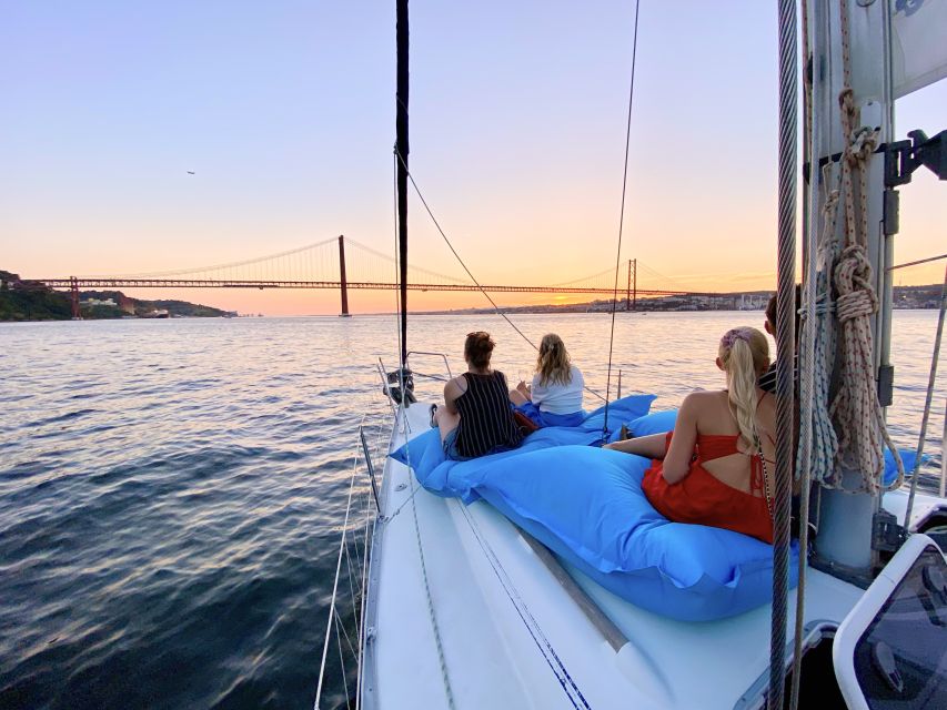 Lisbon: Tagus River Sunset Cruise with Drinks - The Monument to the Discoveries and MAAT