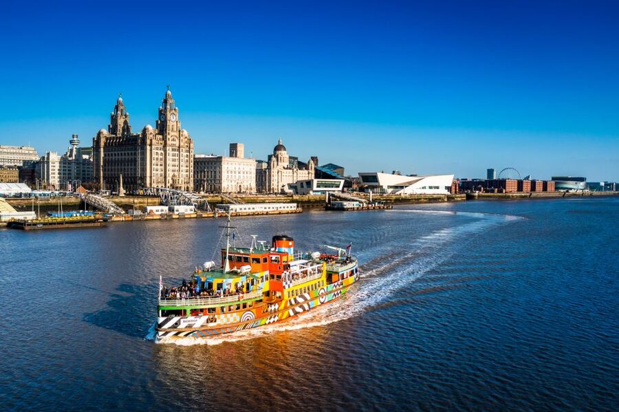 Liverpool: Sightseeing River Cruise on the Mersey River - The Three Graces from the water