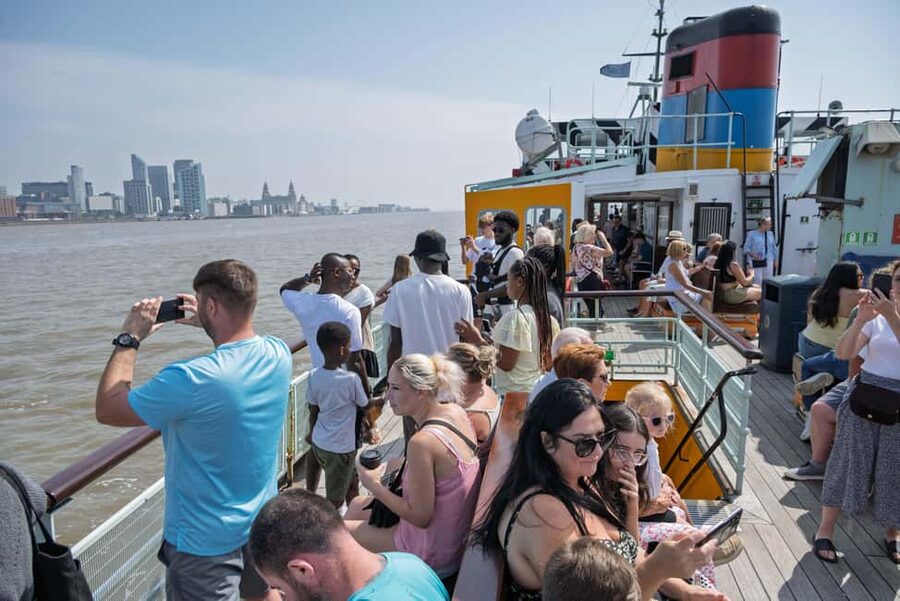 Liverpool: Sightseeing River Cruise on the Mersey River - Beatles stories and Mersey Ferry nostalgia