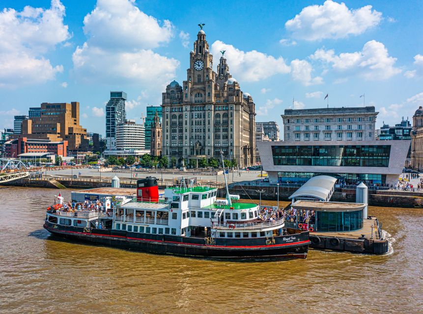 Liverpool: Sightseeing River Cruise on the Mersey River - What happens during the 50-minute route