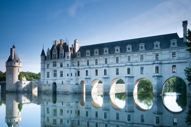 Loire Valley Castles Day Trip from Paris with Complementary Wine - The 7:30 a.m. departure from Paris