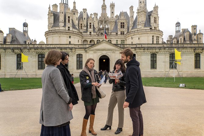 Loire Valley Castles Trip with Chenonceau and Chambord from Paris - Live guiding, audio, or exploring on your own