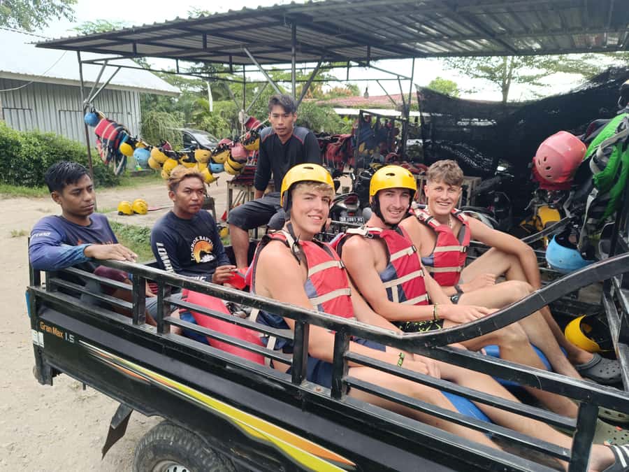 Lombok: Waterfall Benang Kelambu & River Rafting Trip - What to bring and how to prepare