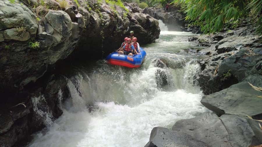 Lombok: Waterfall Benang Kelambu & River Rafting Trip - Food, timing, and what the $71 covers
