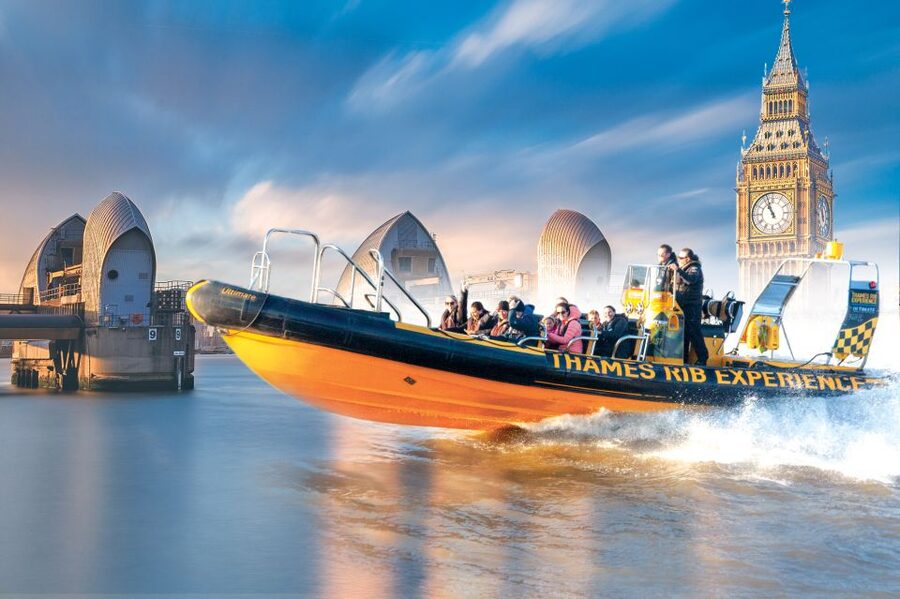 London: 70-Minute Thames Barrier Speedboat Tour - The opening views: London Eye, Parliament, and the South Bank