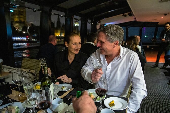 London Dinner Cruise on the Thames River - What dinner is really like