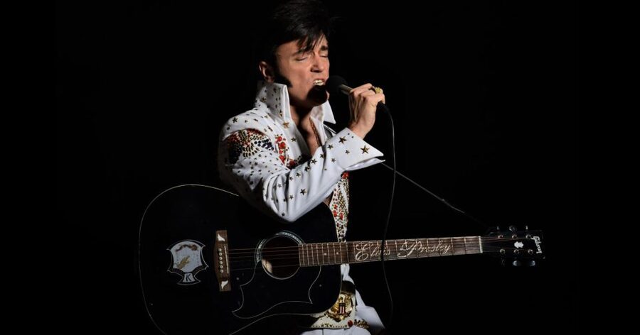 London: Dinner Cruise with Elvis Tribute on the Thames River - London landmarks from the river