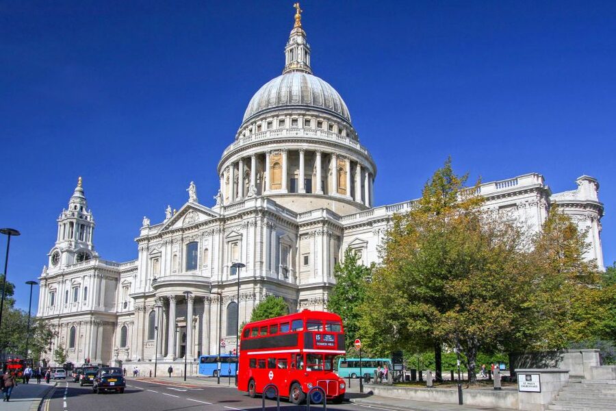 London: Full-Day Sightseeing Bus Tour with River Cruise - The Thames ride needs a closer look