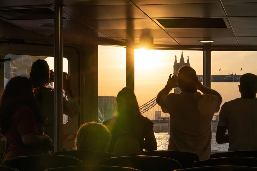 London: Hop-On Hop-Off 1-Day River Sightseeing Adventure - Staff, boarding, and the human side of the ride