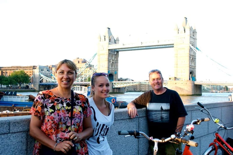 London Package: Royal Bike Tour with River Thames Cruise - Why a bike is a smart way to see Royal London