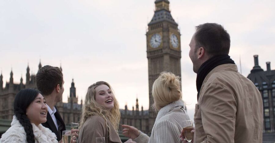 London: River Thames Evening Cruise with Bubbly and Canapés - Canapés, bubbly, and the limits of the food