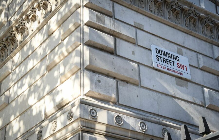 London: Thames River Cruise and 3-Hour Westminster Tour - Trafalgar Square and Whitehall