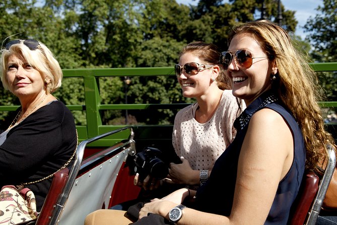 London Vintage Bus Tour Including River Thames Cruise with Optional Lunch - Who will get the most from this tour?